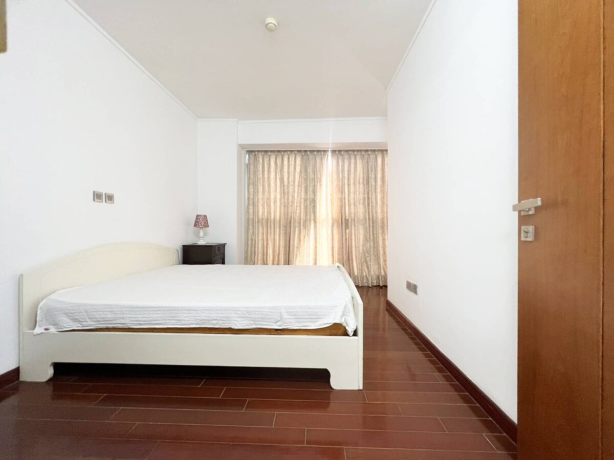 Minimalist-style 3 bedrooms in L1 Ciputra for rent (7)