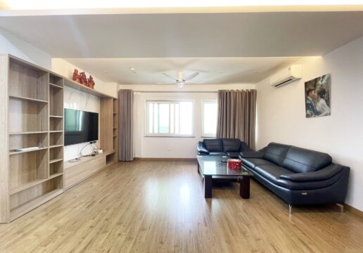 Spacious 3BDs apartment for rent at E1 Ciputra (1)