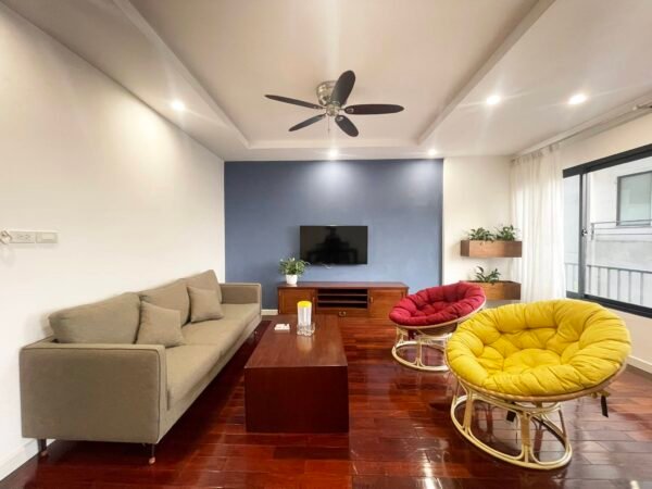 Colorful 130SQM 2BHK serviced apartment in To Ngoc Van for rent (1)