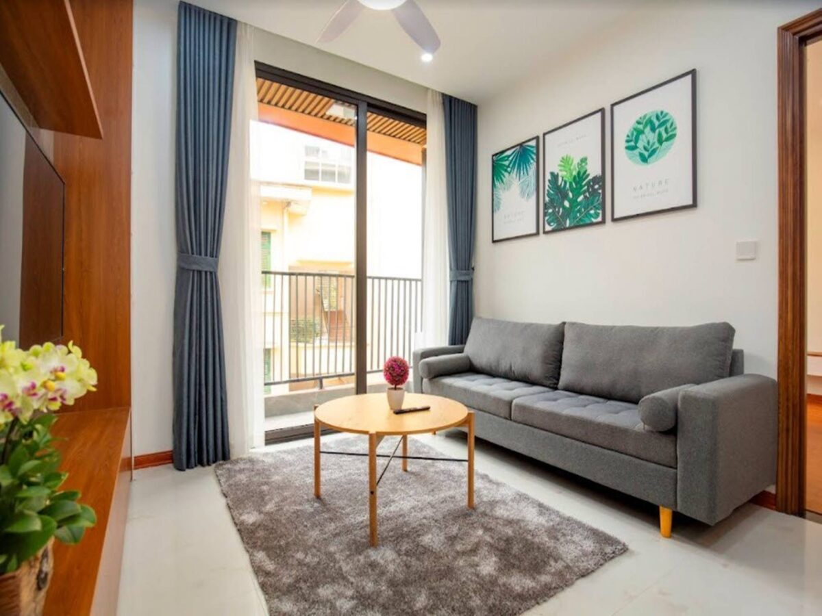 Vibrant apartment for rent in Lane 11, To Ngoc Van Str (1)