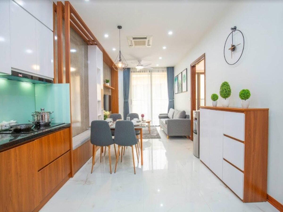 Vibrant apartment for rent in Lane 11, To Ngoc Van Str (14)