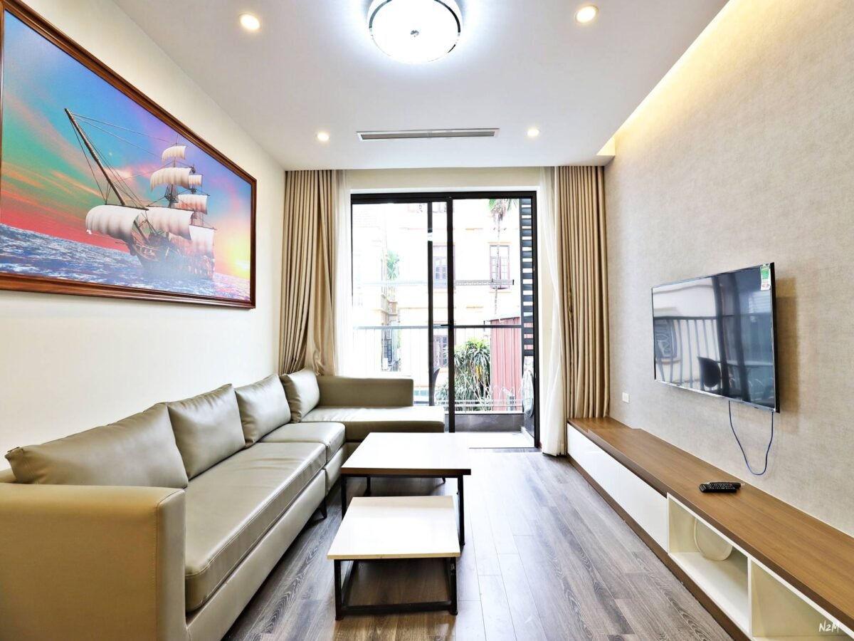 Cozy 1-bedroom serviced apartment in Tay Ho for rent (2)