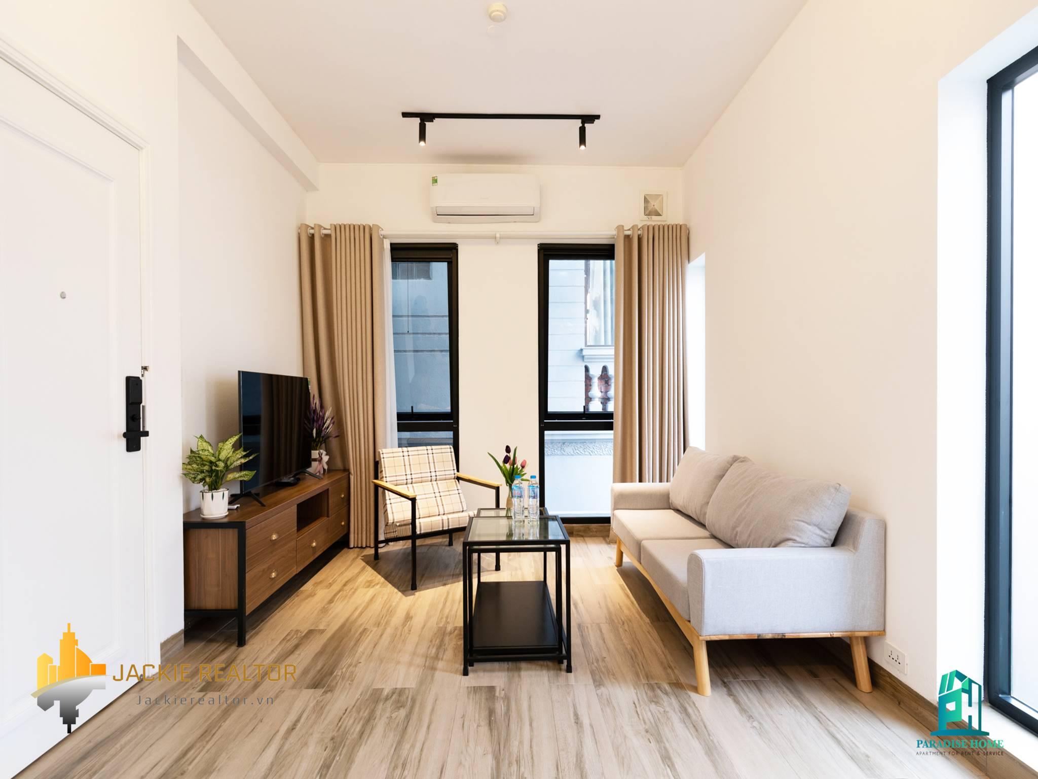 Homey 1BD serviced apartment in Tu Hoa Str for rent (1)