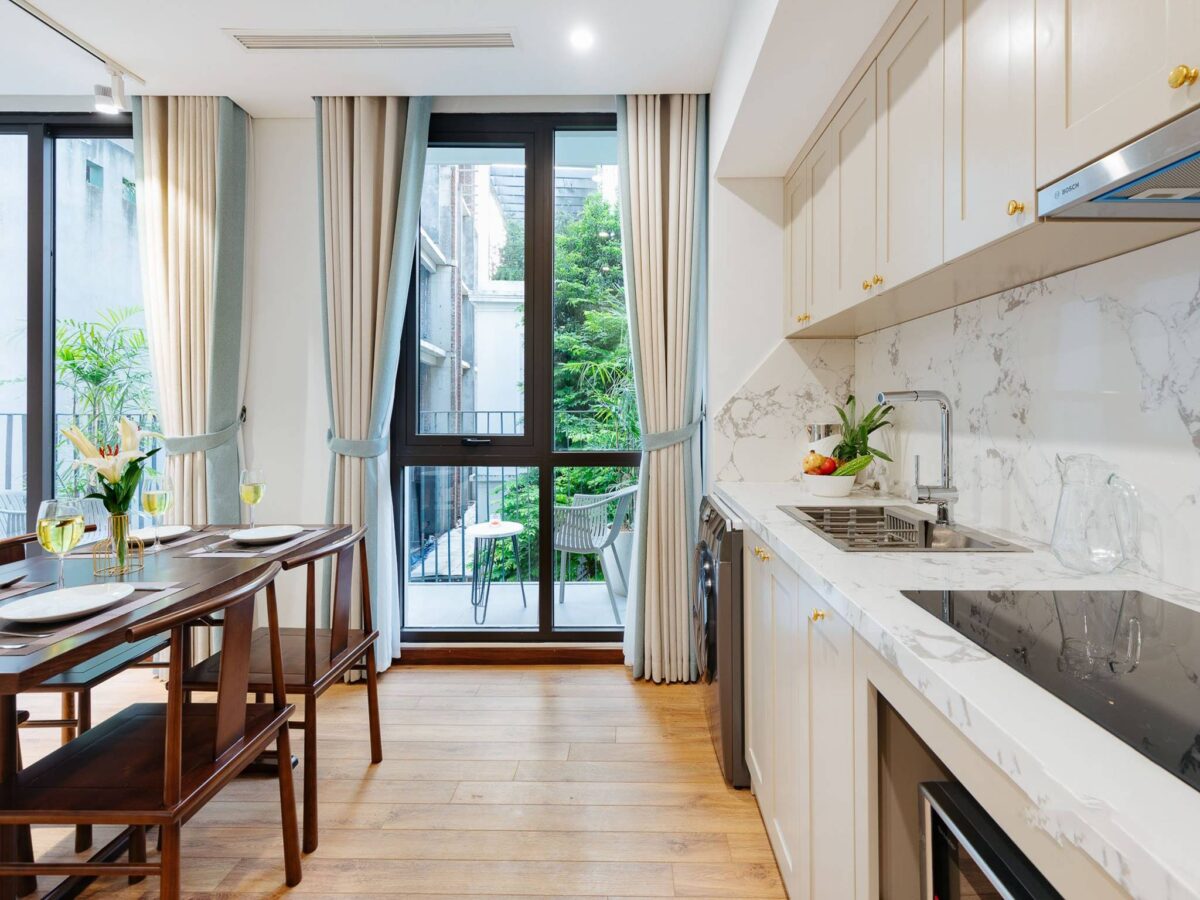 Lovely 2-bedroom apartment in Westlake Tay Ho for rent (9)