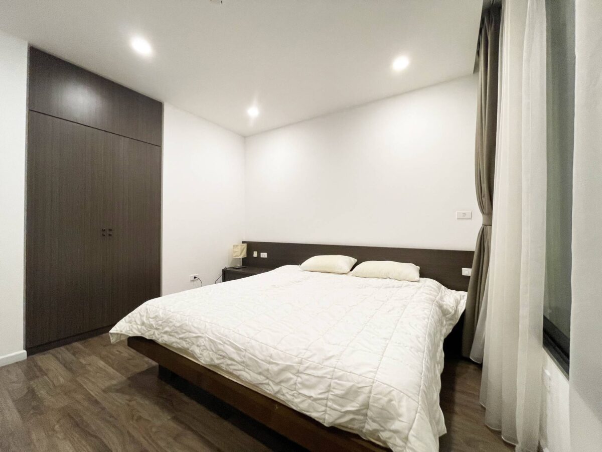 Reasonable pricing 2BDs apartment for rent in Lane 32 To Ngoc Van (12)