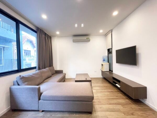 Reasonable pricing 2BDs apartment for rent in Lane 32 To Ngoc Van (2)