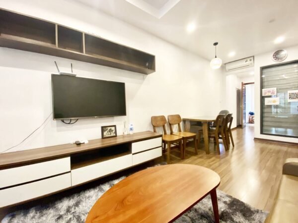 Cheap 1-bedroom apartment for rent in Dang Thai Mai Str (2)