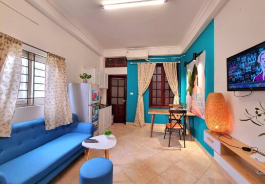 Colorful studio apartment for rent in Truc Bach, Ba Dinh, Hanoi (1)