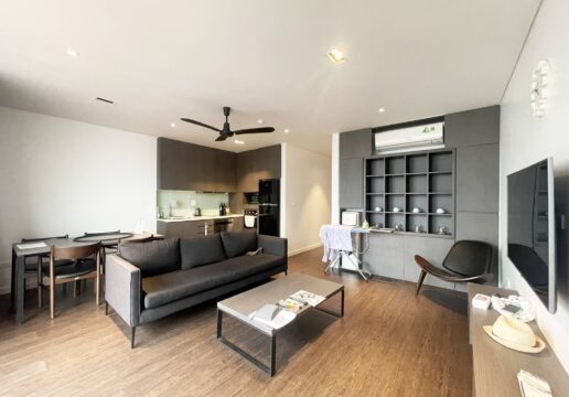 Deluxe 2-bedroom apartment in Xuan Dieu, Tay Ho for rent (1)