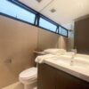 Deluxe 2-bedroom apartment in Xuan Dieu, Tay Ho for rent (8)