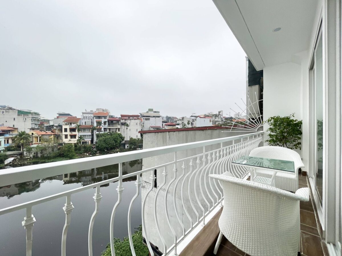 Incredible million-dollar view apartment for rent in Tay Ho (15)