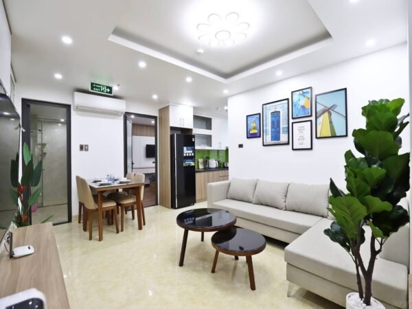 Modern 2-bedroom apartment for rent in Xuan La Street, Tay Ho District, Hanoi (1)