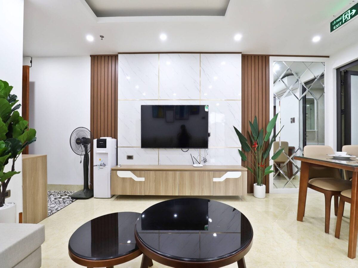 Modern 2-bedroom apartment for rent in Xuan La Street, Tay Ho District, Hanoi (4)