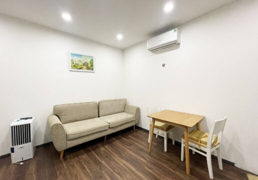 Very cheap apartment for rent in Tu Hoa Street, Westlake Hanoi (1)