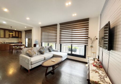 Well renovated 2BDs apartment for rent in Xuan Dieu, Tay Ho, Hanoi (1)