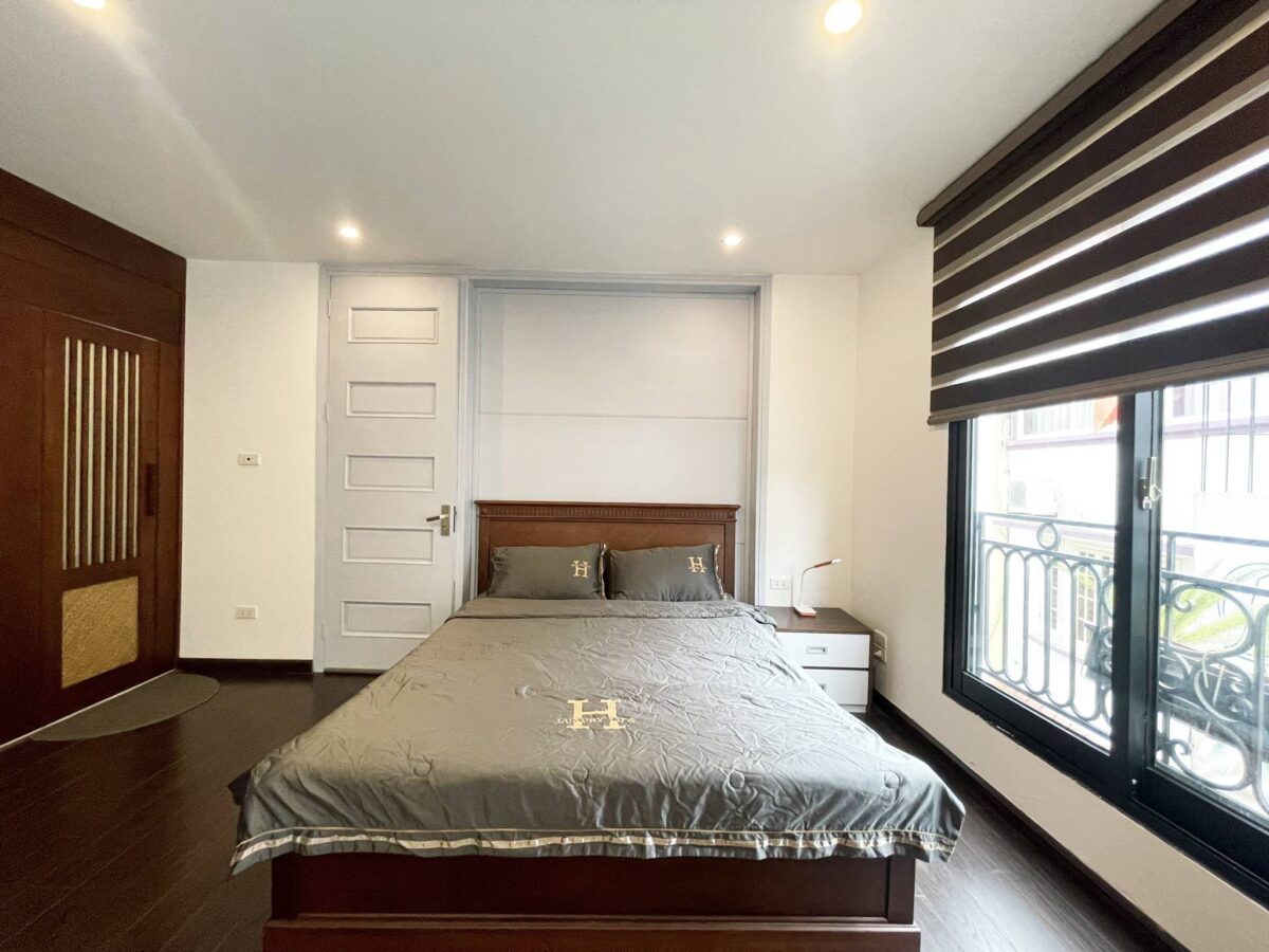 Well renovated 2BDs apartment for rent in Xuan Dieu, Tay Ho, Hanoi (15)