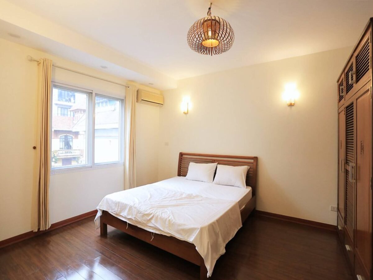 Beautiful whole lakeview apartment with 3 bedrooms for rent in Tu Hoa, Tay Ho Westlake (24)