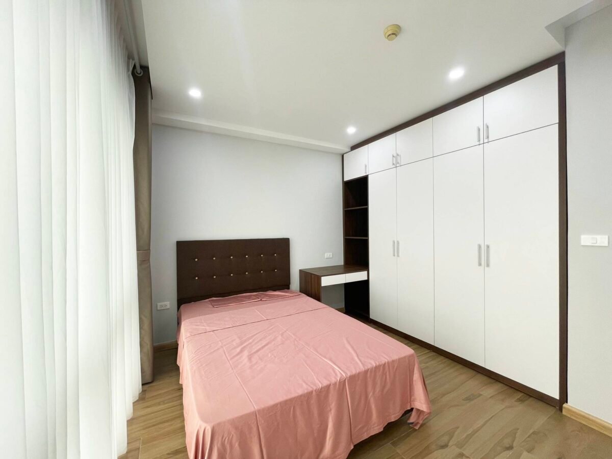 Brand new and spacious 4-bedroom apartment in P1 Ciputra for rent (32)