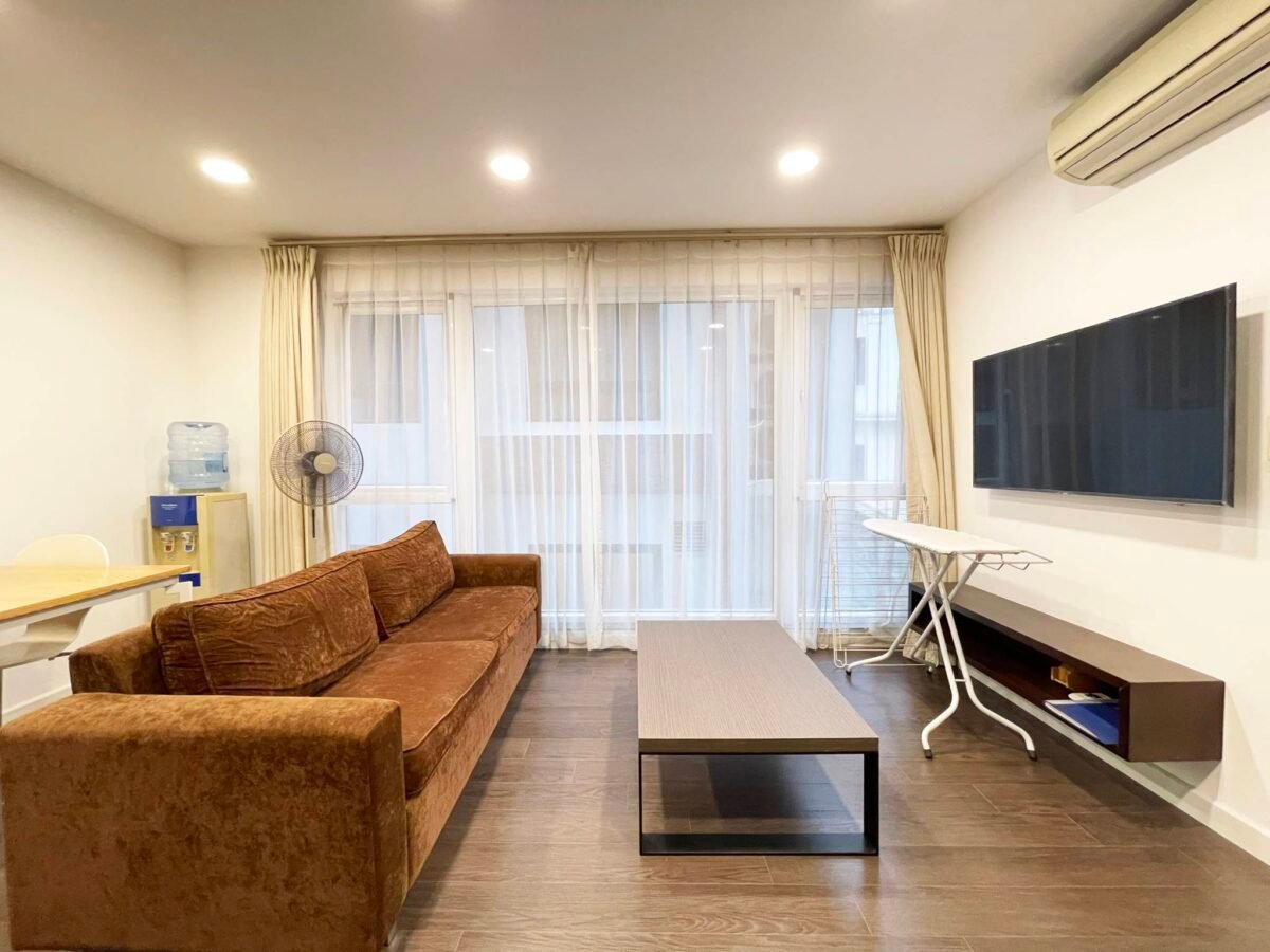 Deluxe 1 bedroom in To Ngoc Van, Westlake Hanoi for rent (1)