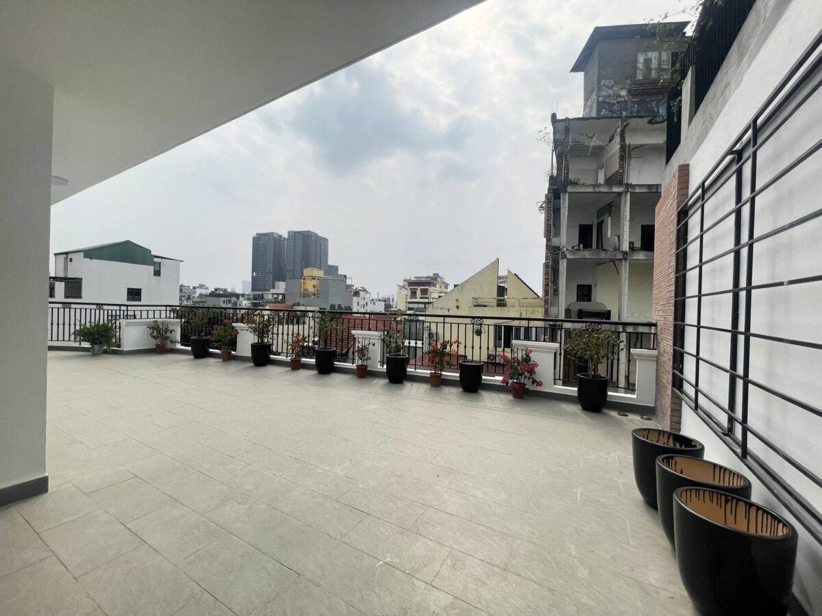 Inspriring artistic 2-bedroom serviced apartment in To Ngoc Van for rent (21)