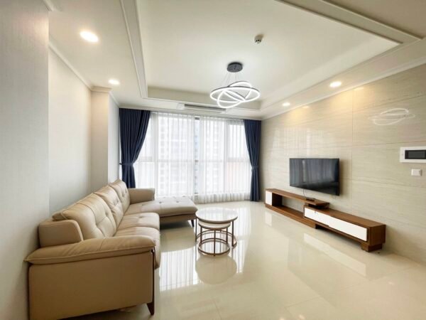 Nice 3BDs apartment with open lake view in Starlake Hanoi apartment for rent (2)