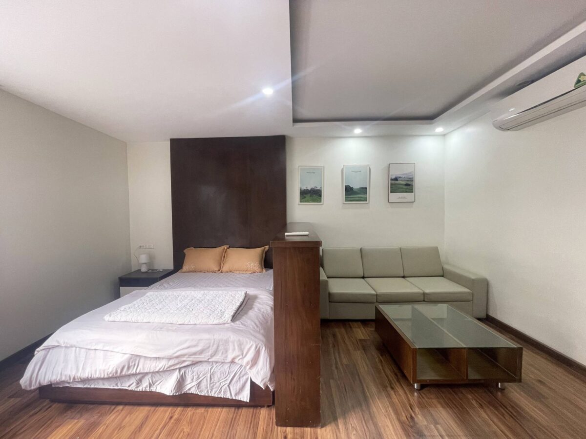 Nice studio for rent in To Ngoc Van Street, Tay Ho District, Hanoi (2)