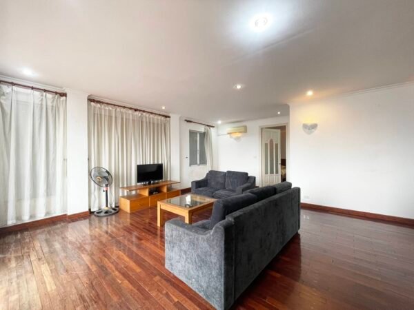 Spacious 2-bedroom apartment for rent in To Ngoc Van (2)