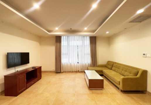 Affordable 3-bedroom apartment in Xom Chua for rent (1)