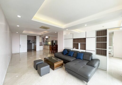 Amazing 3-bedroom apartment with golf course view in P Ciputra (1)