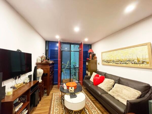 Beautiful artistic 6-story house in Hanoi for rent (2)