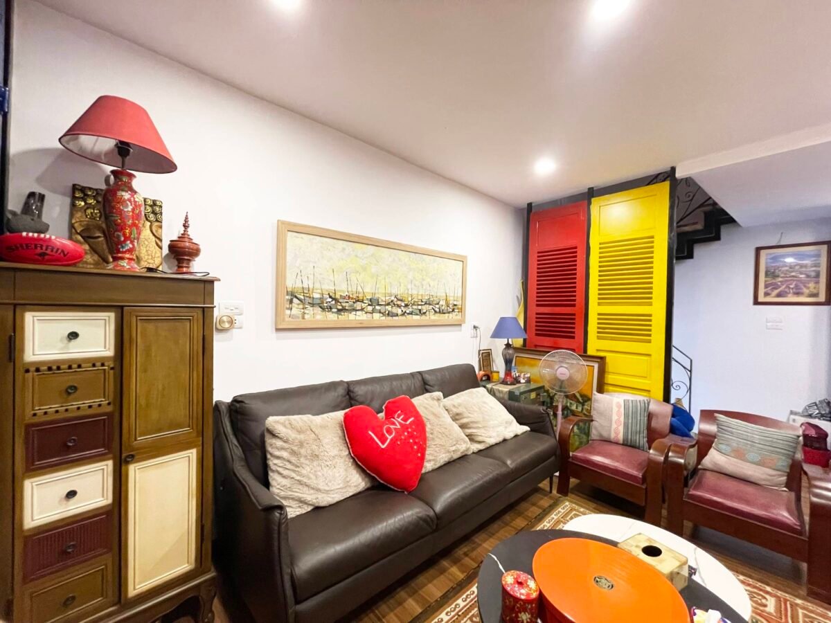 Beautiful artistic 6-story house in Hanoi for rent (3)