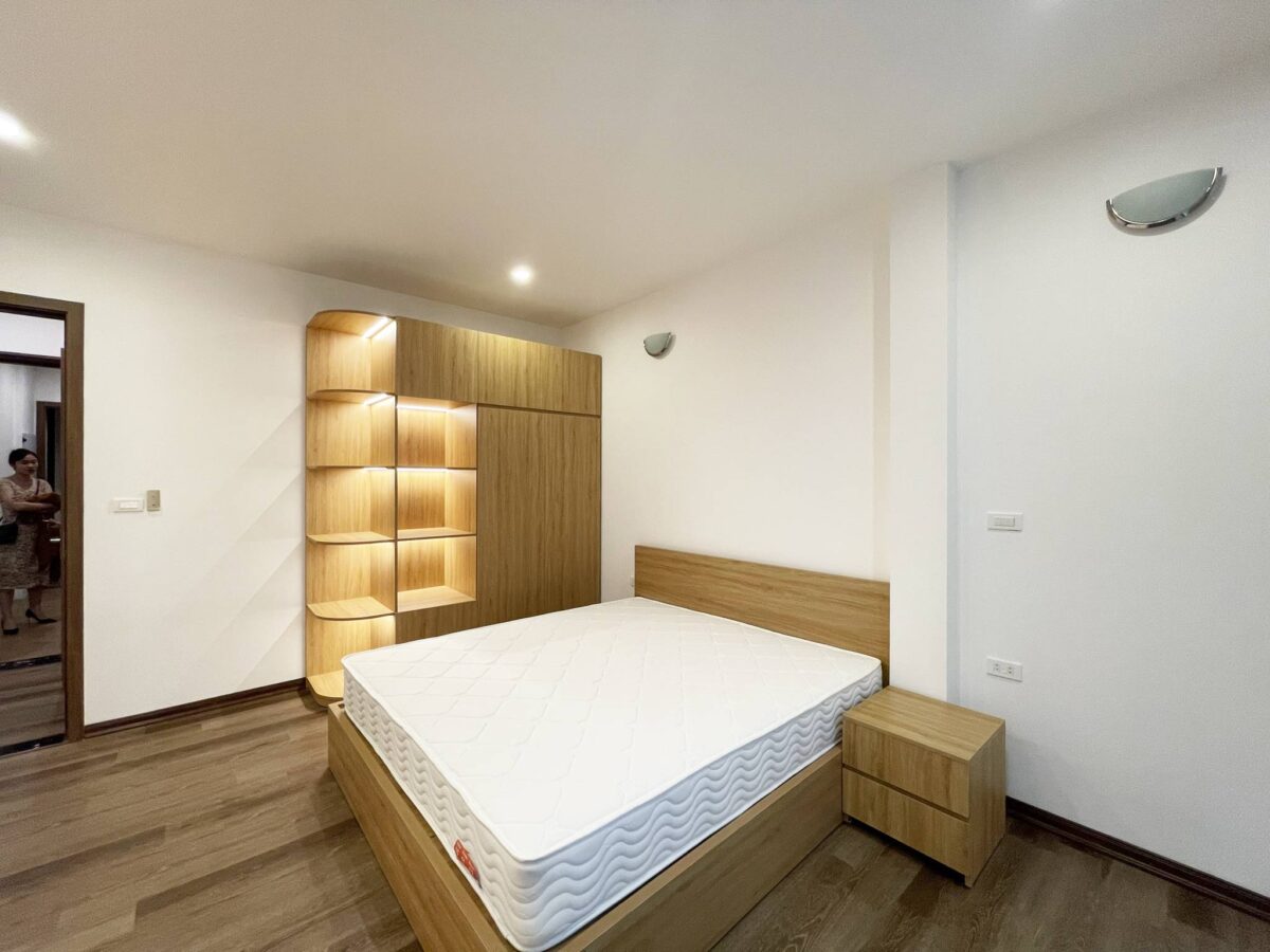 Brand new 1 bedroom in Dang Thai Mai for rent (11)