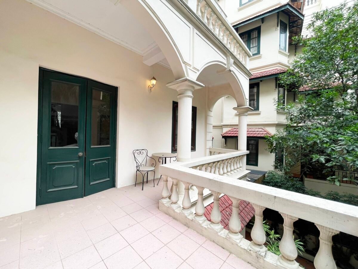 Discover the charm of Tay Ho Villa in Hanoi for rent (30)