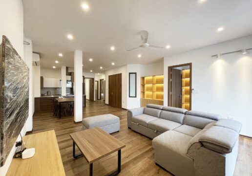 Luxurious 3-Bedroom Apartment for Rent in Tay Ho (1)