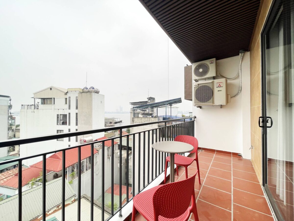 Luxurious 3-Bedroom Apartment for Rent in Tay Ho (24)