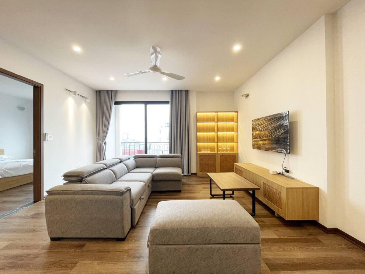 Luxurious 3-Bedroom Apartment for Rent in Tay Ho (3)