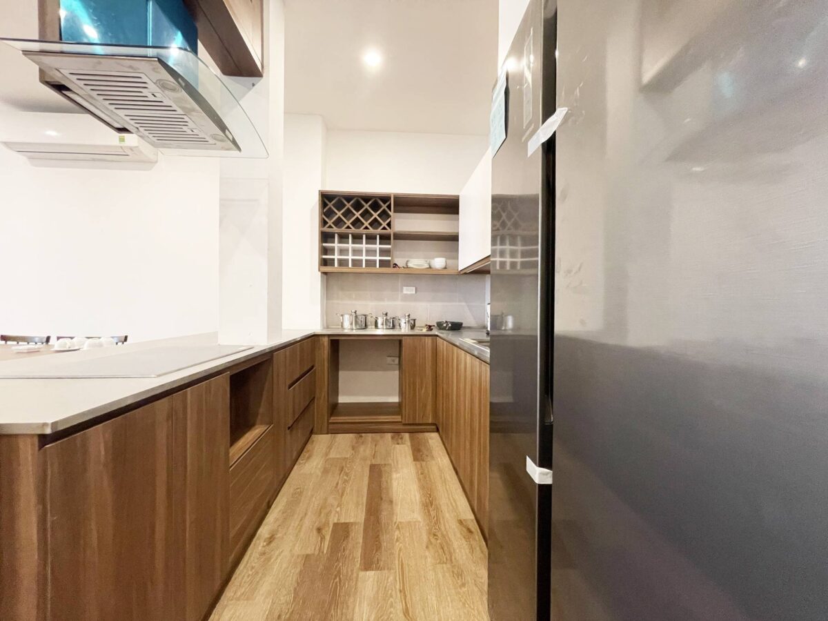 Luxurious 3-Bedroom Apartment for Rent in Tay Ho (9)