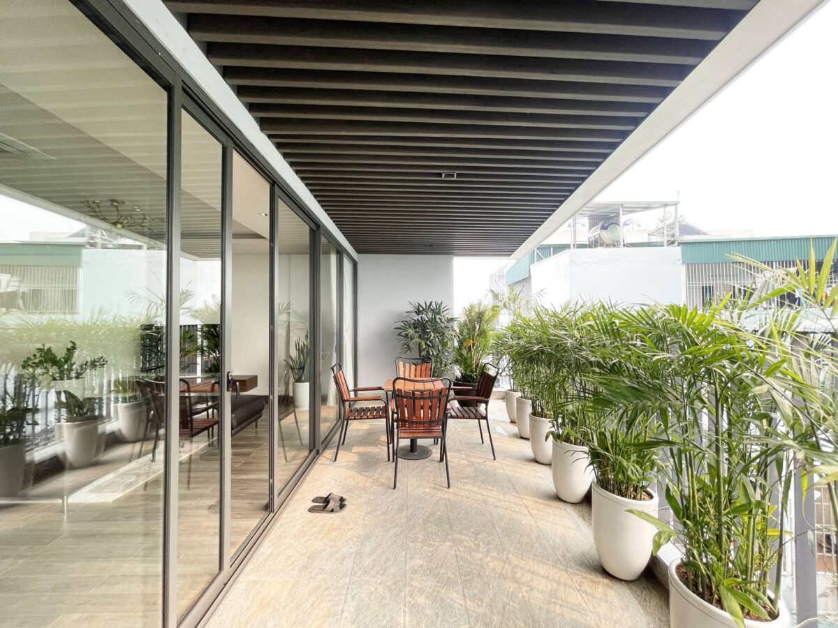 Luxurious 3 bedrooms in Tay Ho Modern design, High-end finishes, and Convenient location (30)