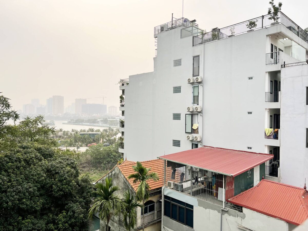 Luxurious 3 bedrooms in Tay Ho Modern design, High-end finishes, and Convenient location (32)