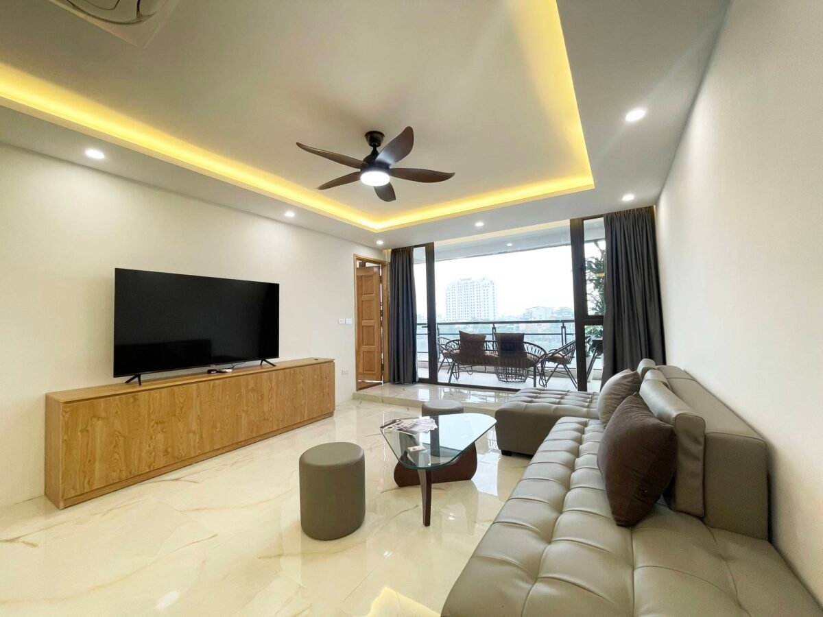 Luxurious smart apartment with breathtaking West Lake view (5)