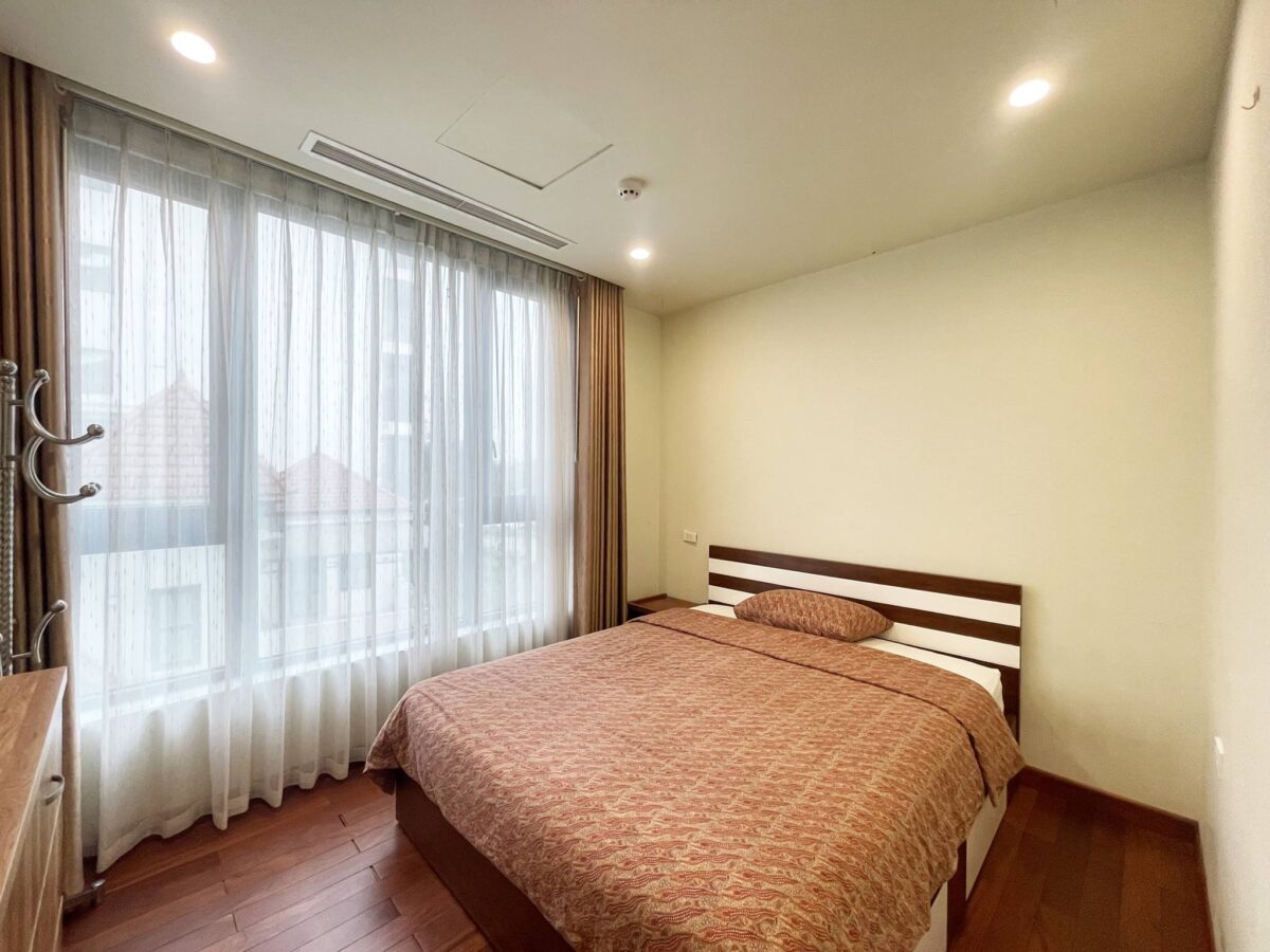 Reasonable serviced apartment in Tay Ho Spacious, Fully-Equipped, and Convenient (8)