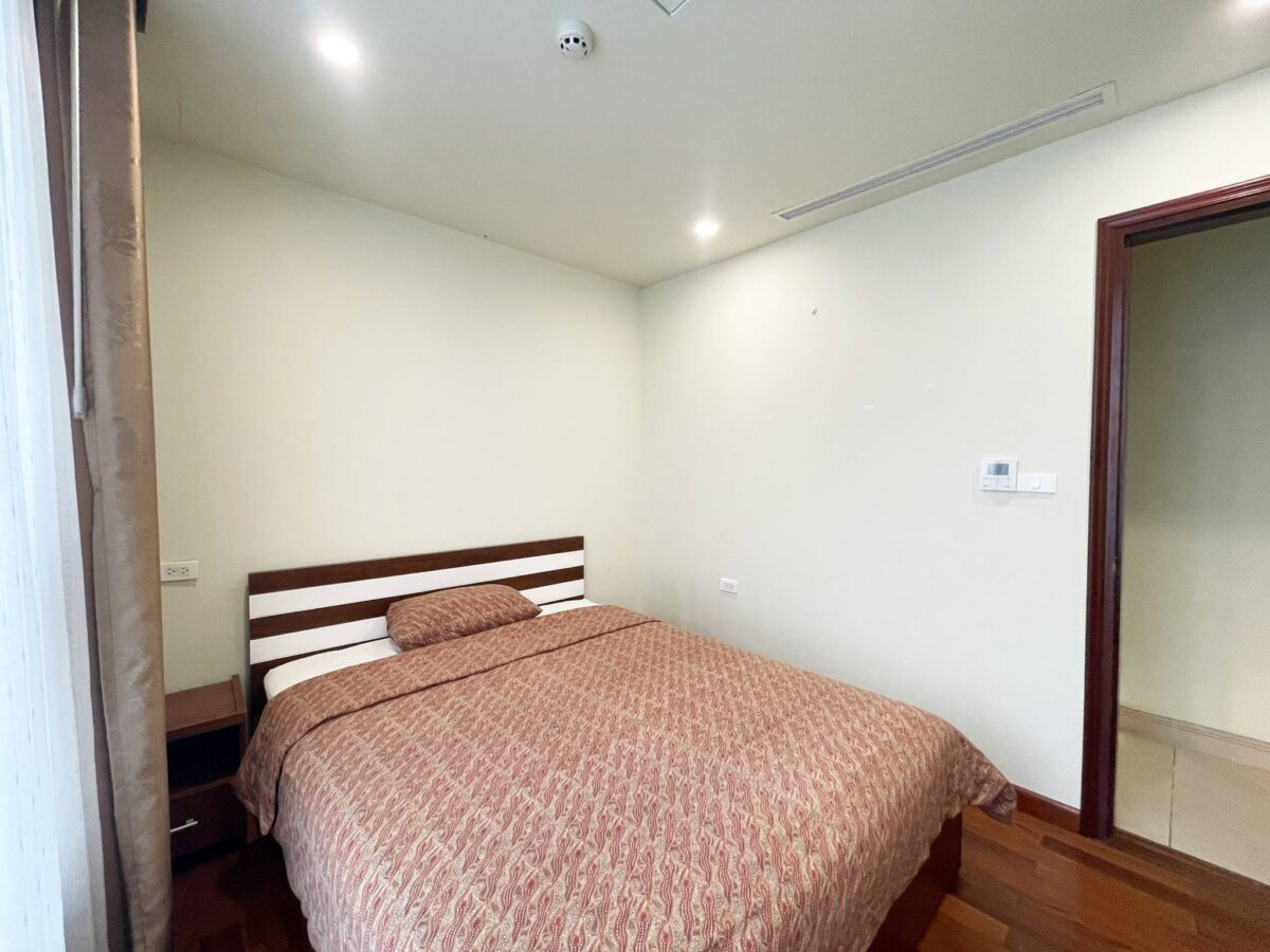 Reasonable serviced apartment in Tay Ho Spacious, Fully-Equipped, and Convenient (9)