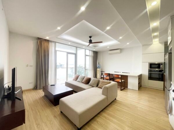 Luxurious lakefront living A serviced apartment in Quang An for rent (2)