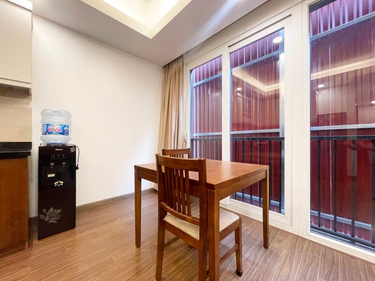 Very cheap 2-bedroom apartment for rent in Tay Ho (4)