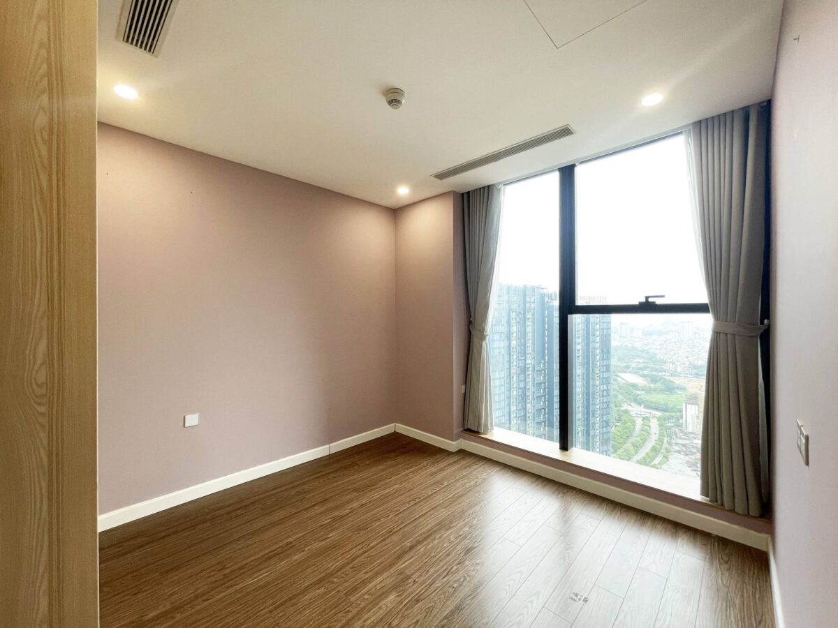 Brand new and high-quality apartment for rent in building S3 Sunshine City (17)