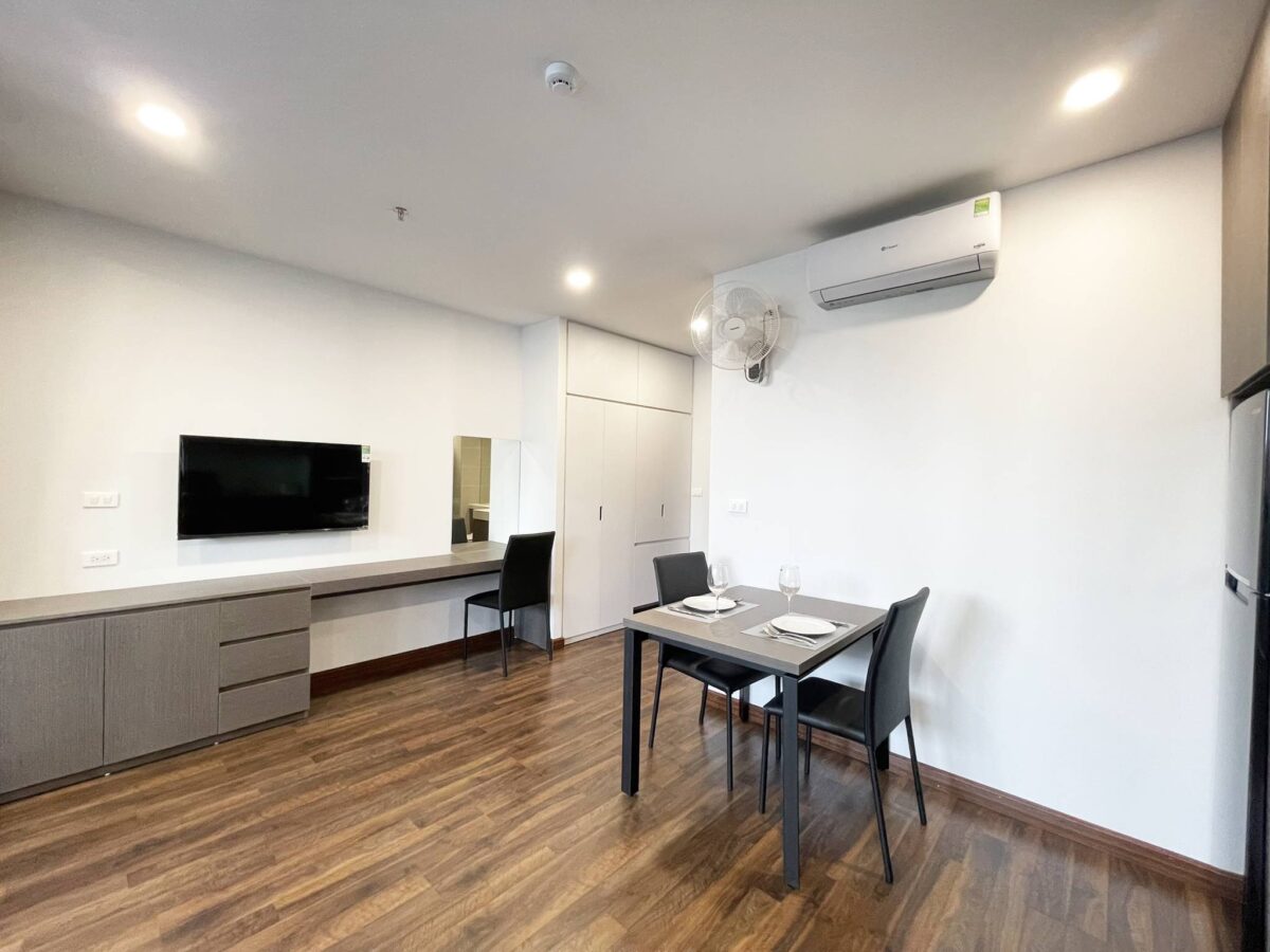 Exquisite 1BR serviced apartment for rent in Ba Dinh (5)