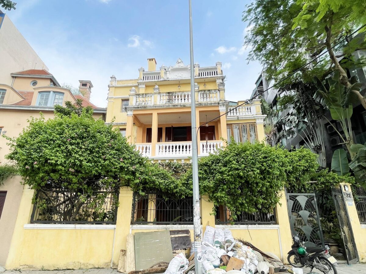 Exquisite French-Style Villa in Westlake, Hanoi for Rent A Historic Treasure with Breathtaking Views (1)