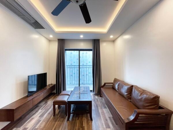New 1BR apartment in Lac Long Quan for rent (2)