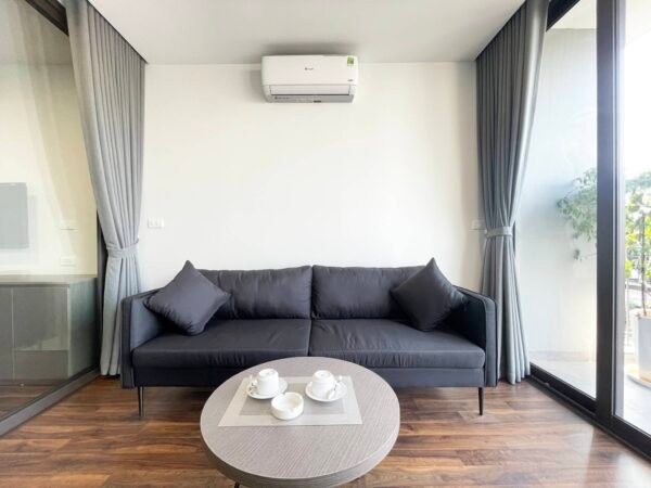 New and modern serviced apartment at Lane 279 Doi Can (1)