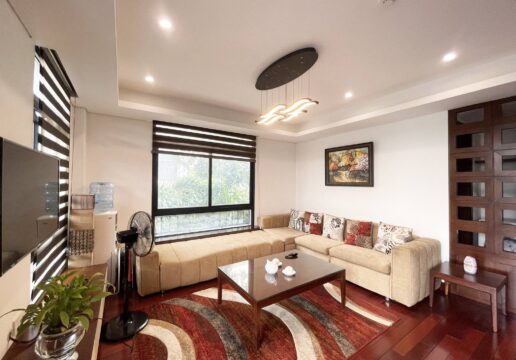 Spacious 2BRs120sqm serviced apartment in Au Co for rent (1)